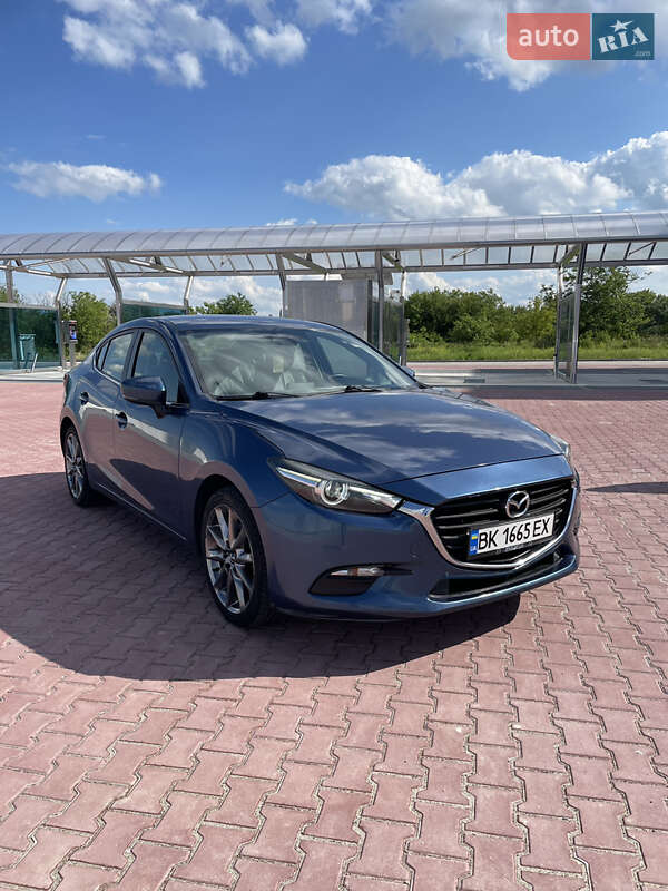Седан Mazda 3 2017 в Рівному