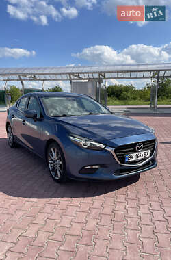 Седан Mazda 3 2017 в 