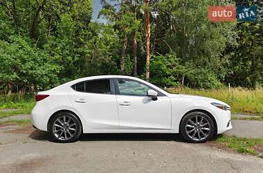 Седан Mazda 3 2018 в 