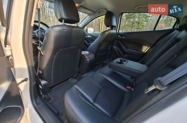 Седан Mazda 3 2018 в 