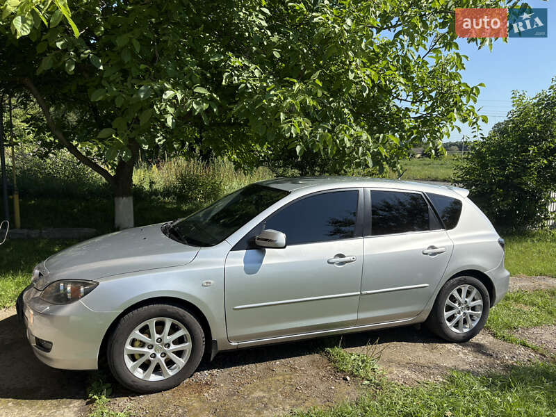 Хэтчбек Mazda 3 2008 в Киеве