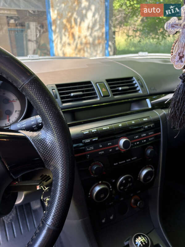 Хэтчбек Mazda 3 2008 в Киеве