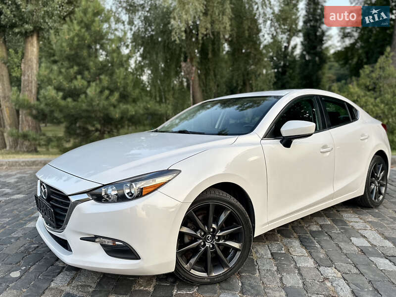 Седан Mazda 3 2018 в Києві