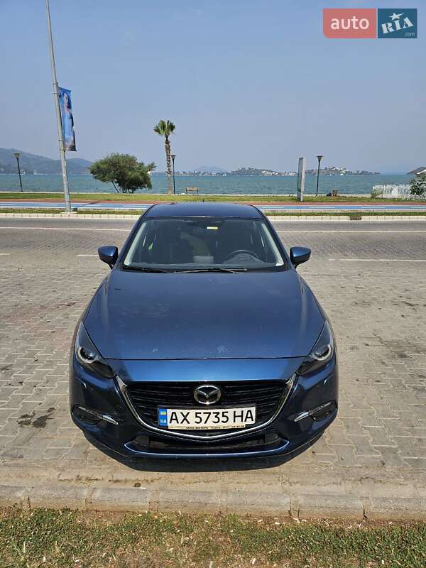 Хэтчбек Mazda 3 2018 в Львове