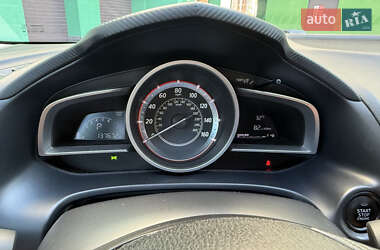 Хэтчбек Mazda 3 2015 в 