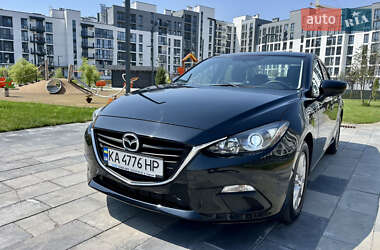 Седан Mazda 3 2015 в Черкасах