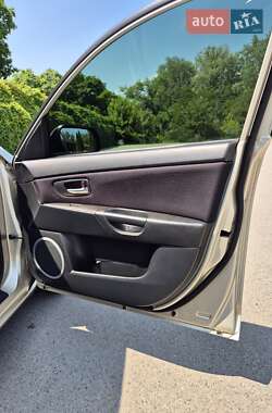 Седан Mazda 3 2006 в 