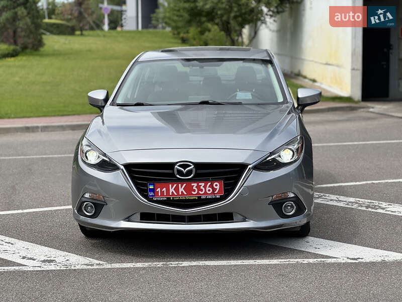 Седан Mazda 3 2014 в Киеве