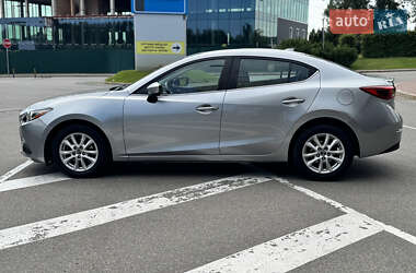 Седан Mazda 3 2014 в 