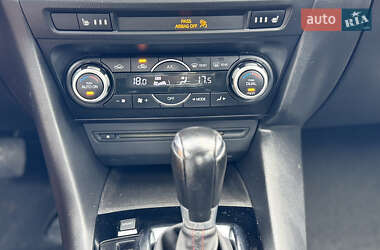 Седан Mazda 3 2014 в 