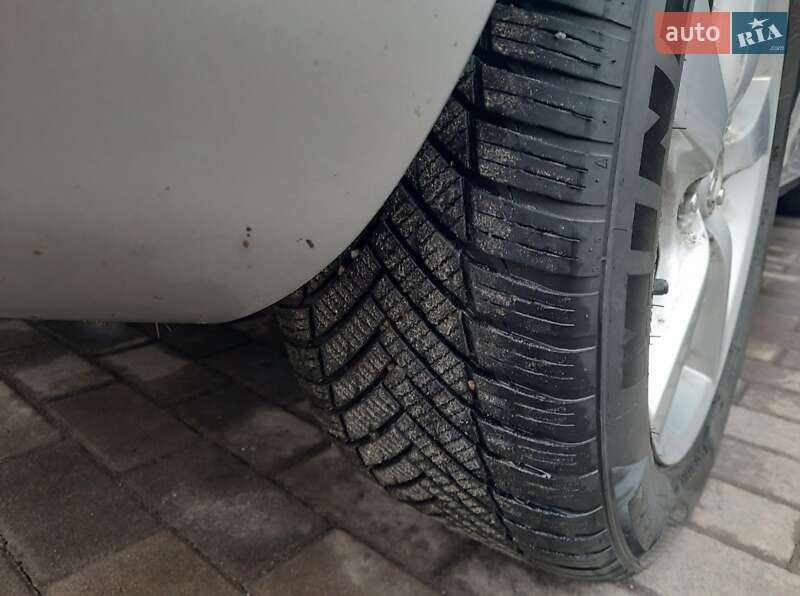 Хетчбек Mazda 3 2006 в Лубнах