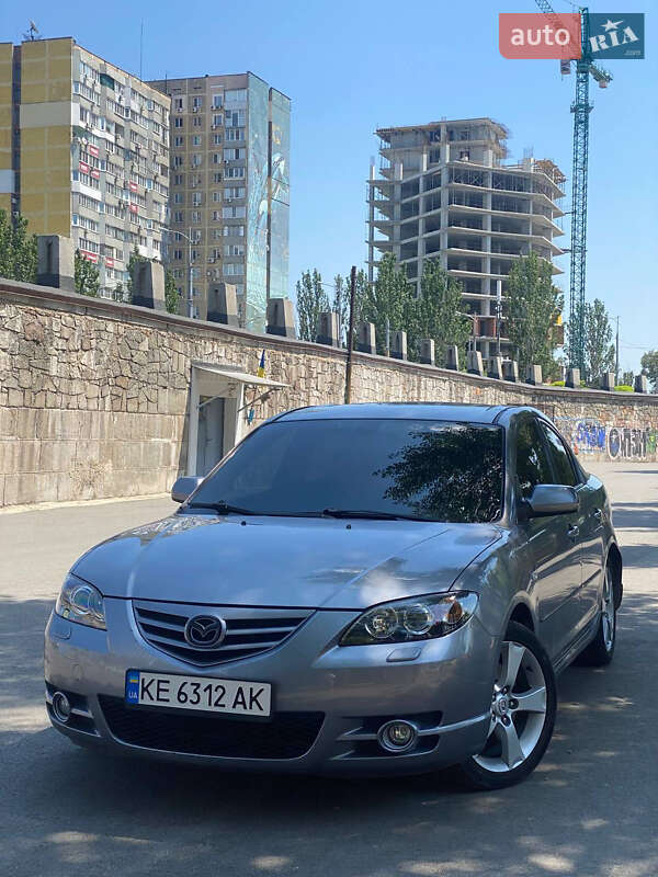 Седан Mazda 3 2005 в 