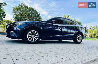 Седан Mazda 3 2016 в 