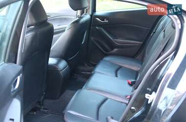 Седан Mazda 3 2013 в 
