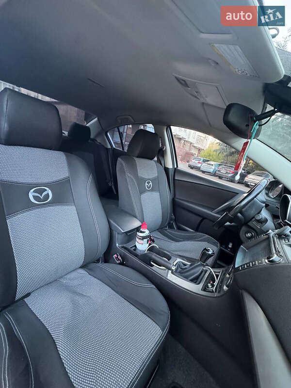 Седан Mazda 3 2010 в Одессе