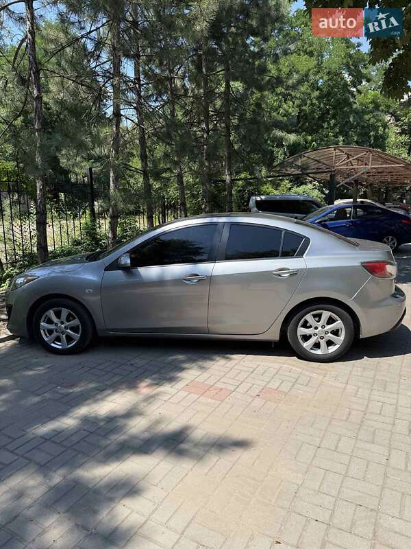 Mazda 3 2011