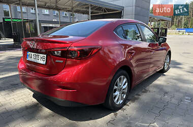 Седан Mazda 3 2015 в 