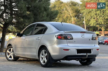 Седан Mazda 3 2006 в 