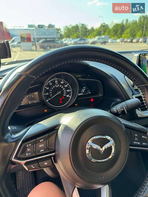 Седан Mazda 3 2017 в Харькове