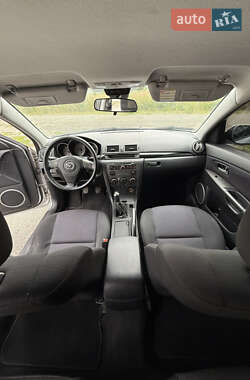 Хэтчбек Mazda 3 2006 в 