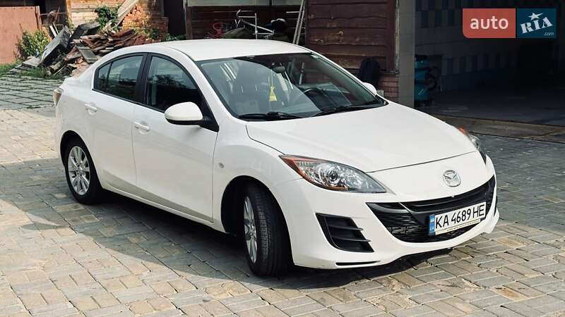 Седан Mazda 3 2010 в Киеве
