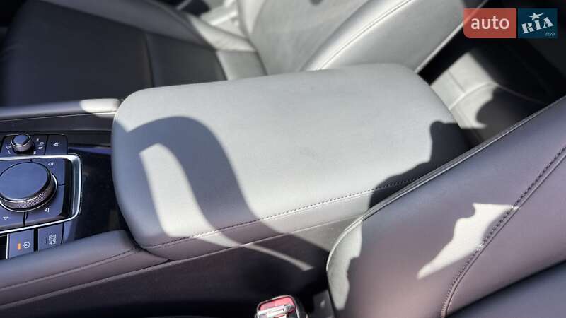 Хэтчбек Mazda 3 2019 в Киеве