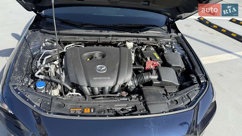 Хэтчбек Mazda 3 2019 в Киеве