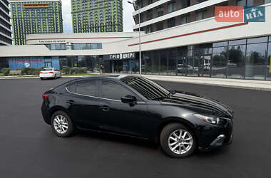 Седан Mazda 3 2015 в 