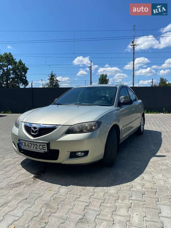 Седан Mazda 3 2008 в Киеве
