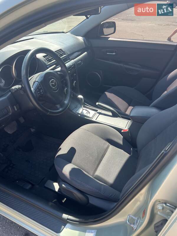 Седан Mazda 3 2008 в Дніпрі