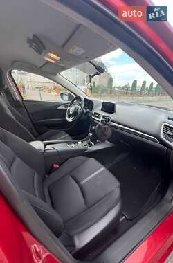 Седан Mazda 3 2018 в 