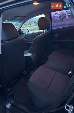 Хетчбек Mazda 3 2004 в 