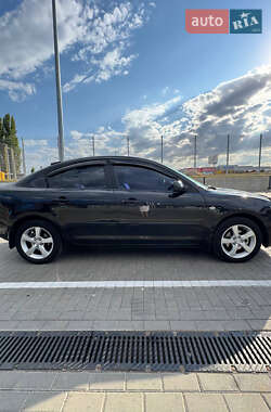 Седан Mazda 3 2006 в 