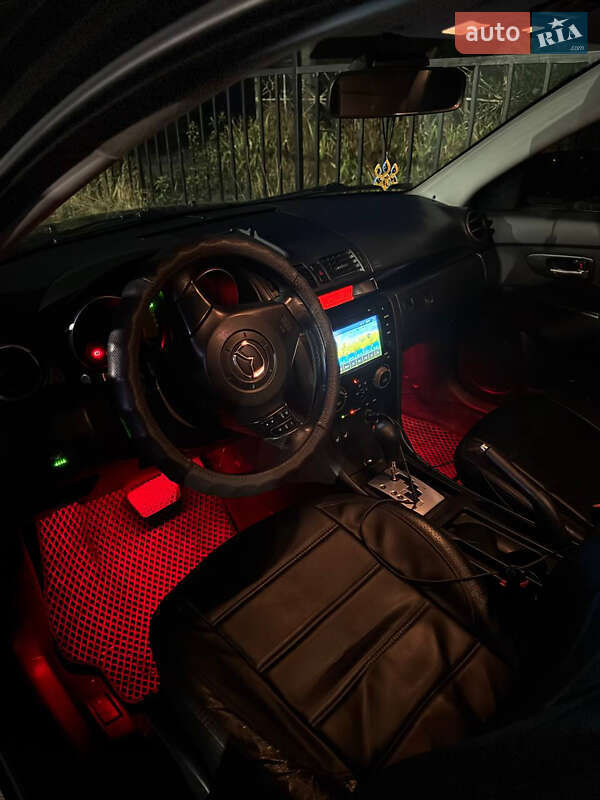 Седан Mazda 3 2006 в Первомайську