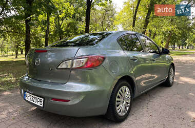 Седан Mazda 3 2012 в 