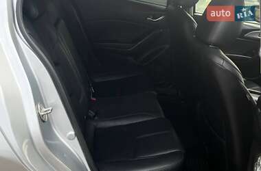 Седан Mazda 3 2017 в 