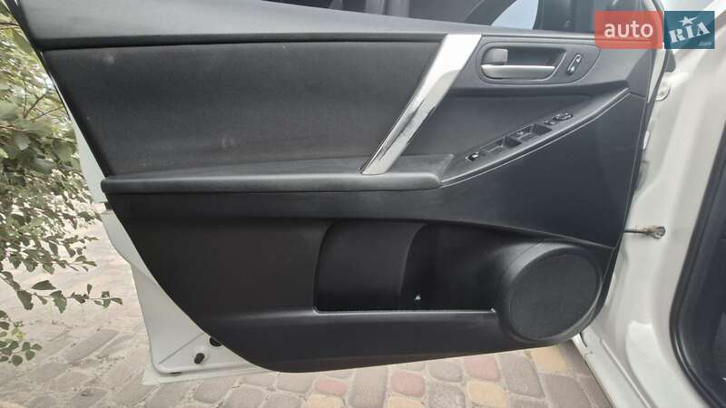 Седан Mazda 3 2012 в Києві фото 25 Седан Mazda 3 2012 в Києві