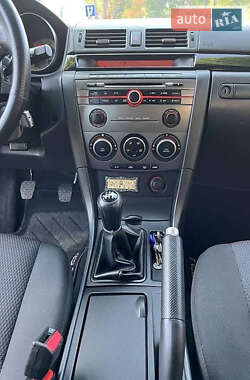 Хетчбек Mazda 3 2006 в Могилів-Подільському