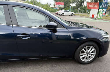 Седан Mazda 3 2017 в 