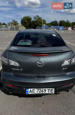 Седан Mazda 3 2011 в 