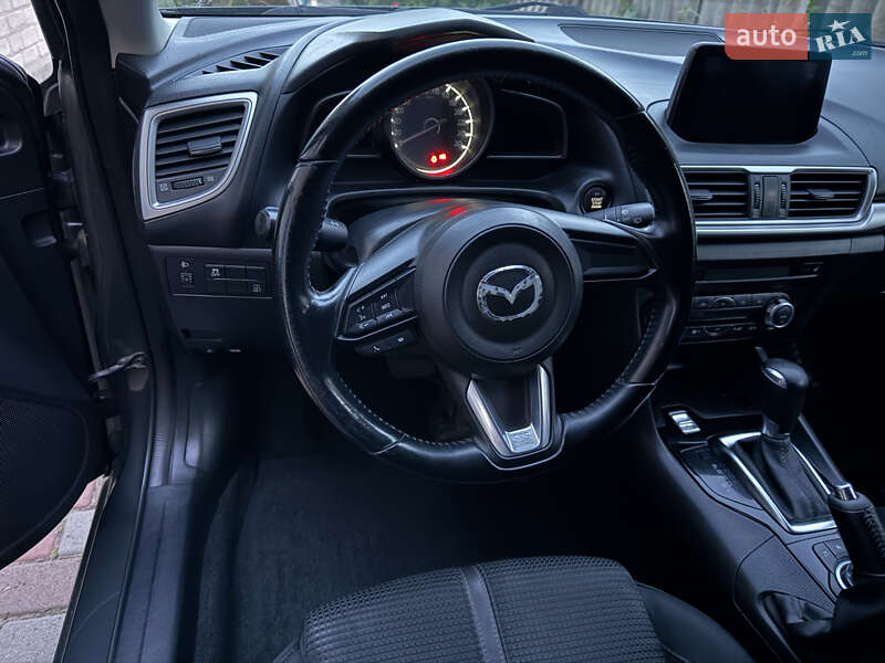 Хетчбек Mazda 3 2017 в Запоріжжі
