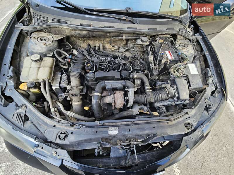 Седан Mazda 3 2004 в Киеве