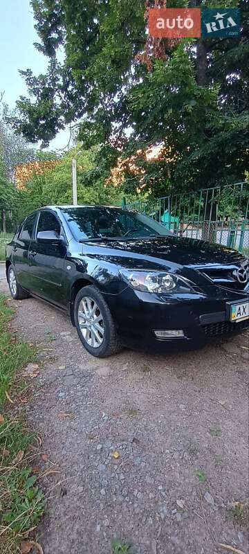 Хэтчбек Mazda 3 2008 в 
