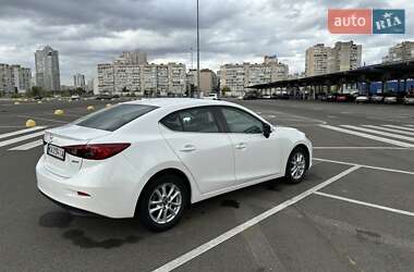 Седан Mazda 3 2014 в 