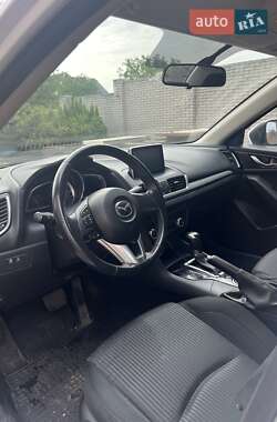 Седан Mazda 3 2015 в 