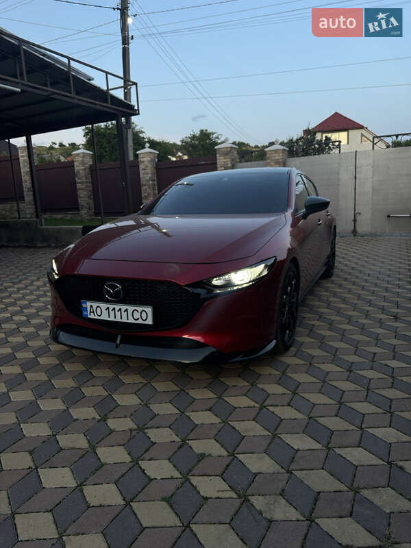 Хэтчбек Mazda 3 2021 в Мукачево
