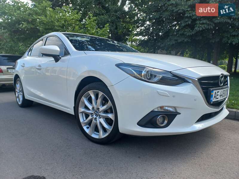 Mazda 3 2016