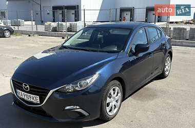Хэтчбек Mazda 3 2015 в 