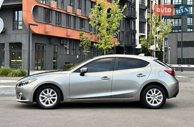 Хэтчбек Mazda 3 2014 в 