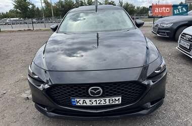 Седан Mazda 3 2019 в Киеве